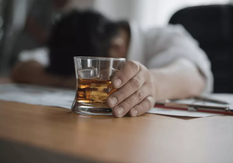 Clínica para alcoólatras no RJ: quando procurar ajuda e como internar com convênio